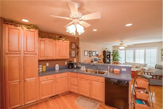 464 Locust Grove Rd, Watertown, TN 37184