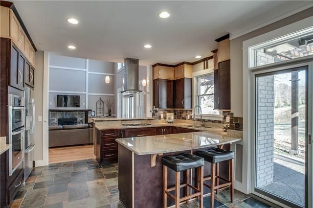 2500 Belle Brook Dr, Franklin, TN 37067