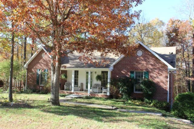 231 Beechwood Dr, Burns, TN 37029