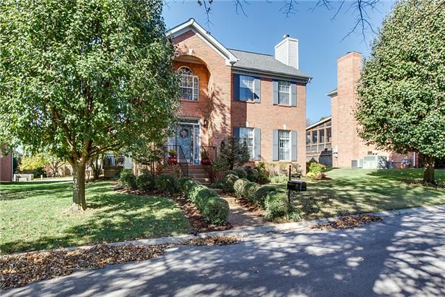 1737 Fieldcrest Cir, Franklin, TN 37064