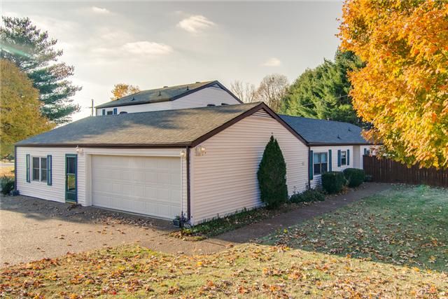 4520 Woodside Rd, Old Hickory, TN 37138
