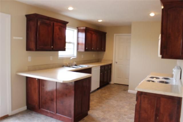 5773 Youngville Rd, Springfield, TN 37172