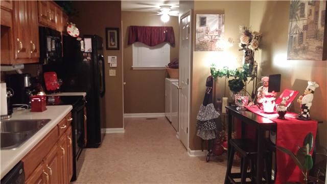 1053 Shadowbrook Dr, Greenbrier, TN 37073