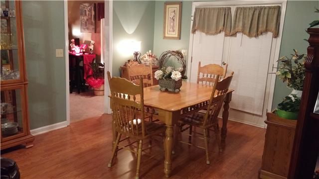 1053 Shadowbrook Dr, Greenbrier, TN 37073