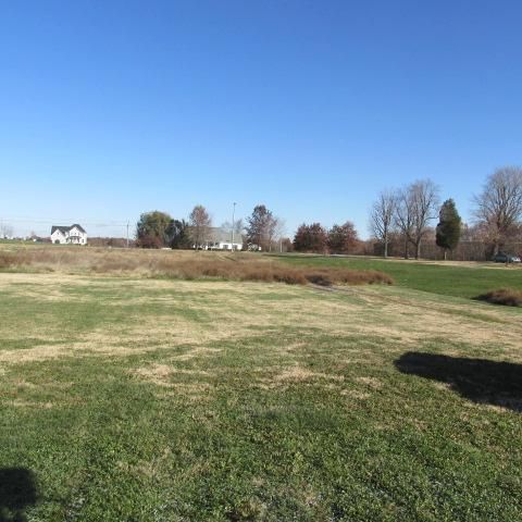 2765 Kinneys Rd, Cedar Hill, TN 37032