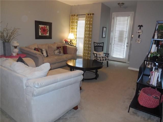 5935 Cottingham Dr, Murfreesboro, TN 37128