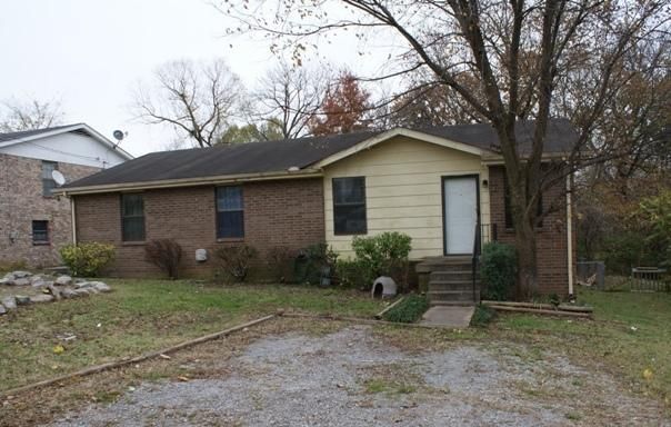 4544 Brooke Valley Dr, Hermitage, TN 37076