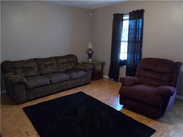 218 Drucker Ln, Murfreesboro, TN 37128