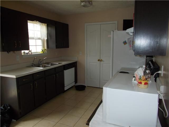 218 Drucker Ln, Murfreesboro, TN 37128