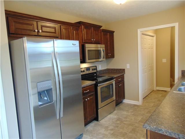 1003 Loganview Way, Springfield, TN 37172