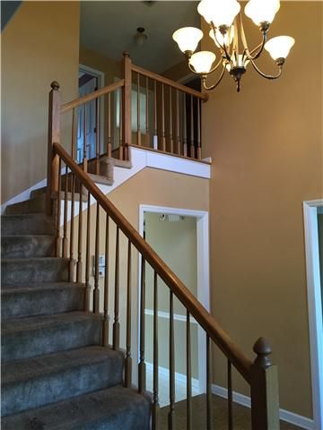 807 Regal Dr, Murfreesboro, TN 37129