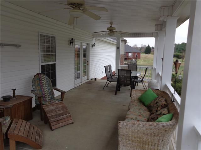 2010 Elaina Jeanne Dr, Pleasant View, TN 37146