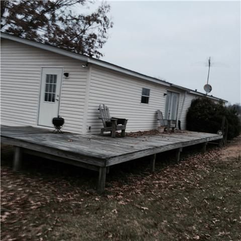 529 Bishop Trout Rd, Westmoreland, TN 37186