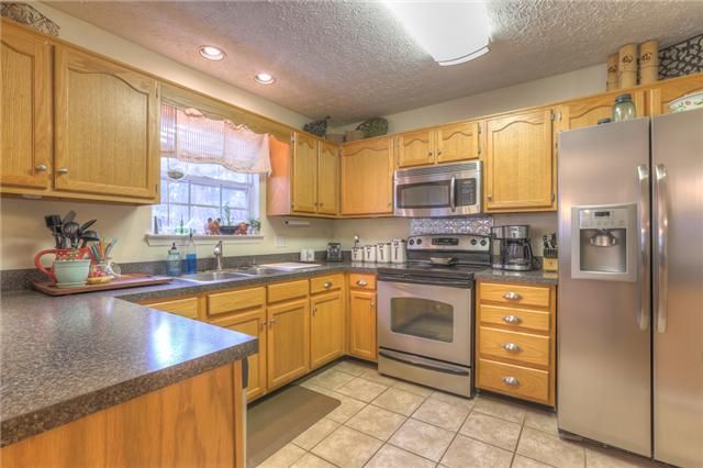 3906 Glasgow Ct, Old Hickory, TN 37138