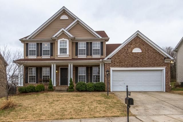 126 Legends Dr, Hendersonville, TN 37075