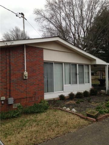 1115 Walton Dr, Murfreesboro, TN 37130