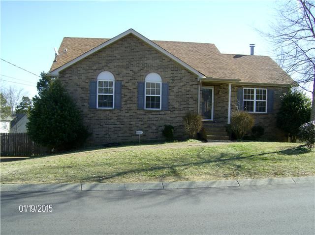 2536 Edinburgh St, Old Hickory, TN 37138