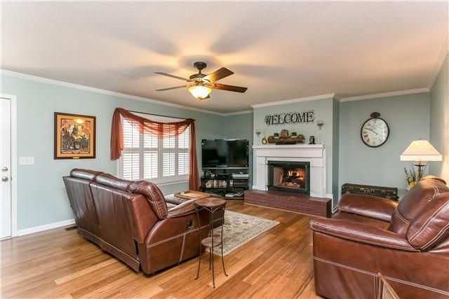 2238 Eastview Dr, Murfreesboro, TN 37128