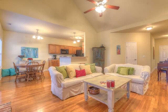1182 Cynthia Ln, Spring Hill, TN 37174