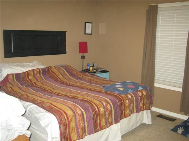 141 Yancey Pl, Gallatin, TN 37066