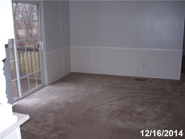 409 Jackson St, White Bluff, TN 37187