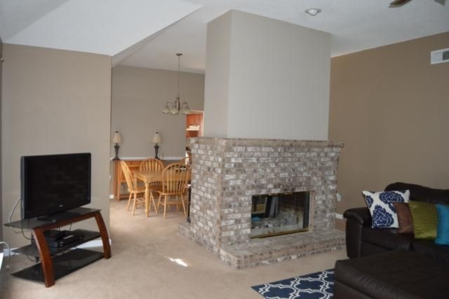 105 Chenoweth Ln, La Vergne, TN 37086