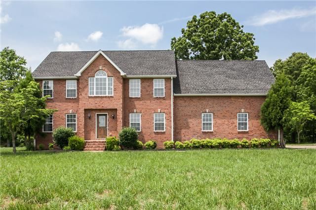 1049 Hall Cemetery Rd, Burns, TN 37029