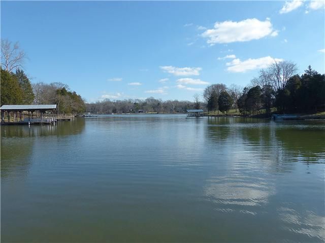 1551 Oxford Ct, Gallatin, TN 37066