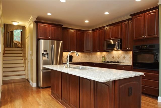 1907 Springcroft Dr, Franklin, TN 37067