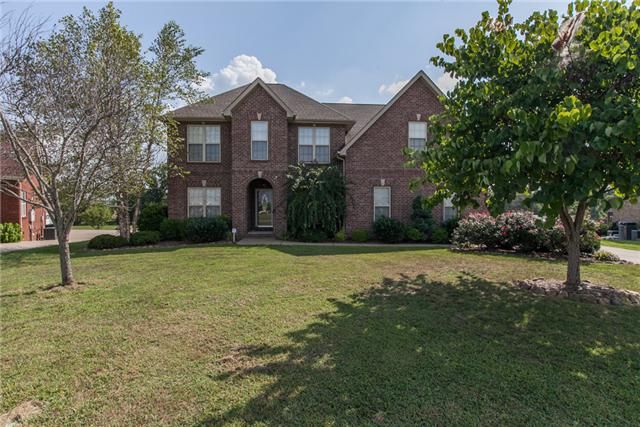 1959 Cliffview Ct, Murfreesboro, TN 37128