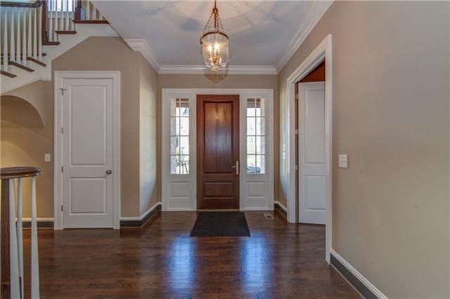 822 Dewees, Nashville, TN 37204