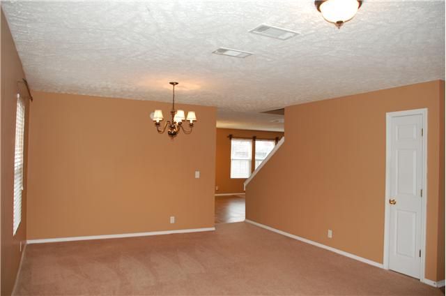 214 Sam Davis Dr, Smyrna, TN 37167