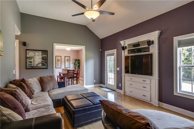 127 Conquest Rd, Murfreesboro, TN 37128