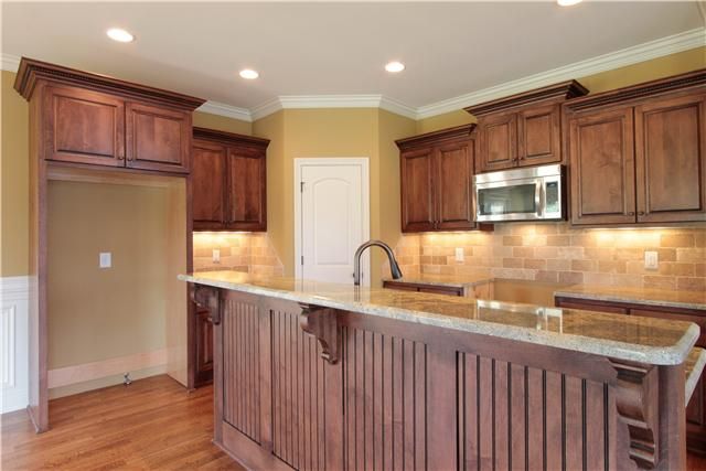 698 Scottland Trace #100, Mount Juliet, TN 37122