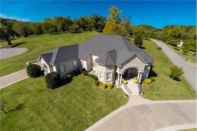 2209 Kayla Dr, Goodlettsville, TN 37072