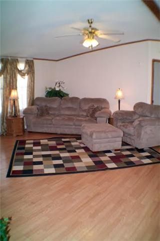 209 Crestview Dr, Mount Juliet, TN 37122