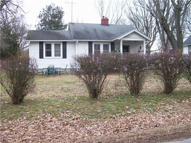 301 Circle Dr, Springfield, TN 37172
