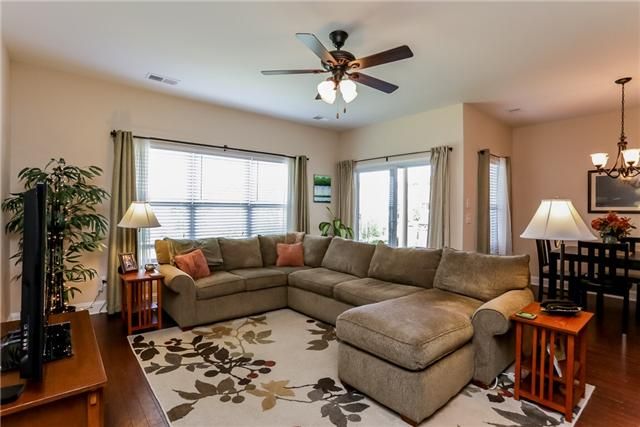 407 Stonegate Dr, Lebanon, TN 37090