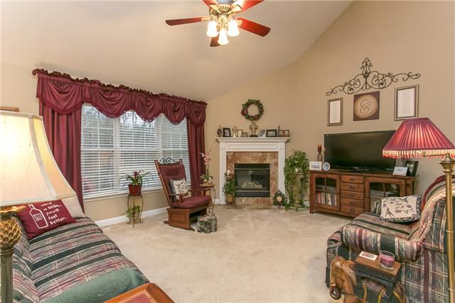 4001 Omaha Ct, Mount Juliet, TN 37122