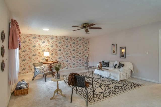 109 Redbud Dr, Dickson, TN 37055