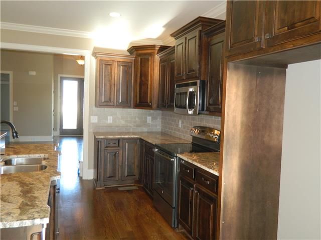 32 Bridgeport Way, Mount Juliet, TN 37122