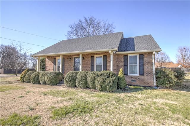 1442 River Rock Blvd, Murfreesboro, TN 37128