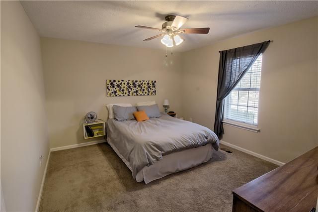 212 Jonathan Way, Murfreesboro, TN 37127