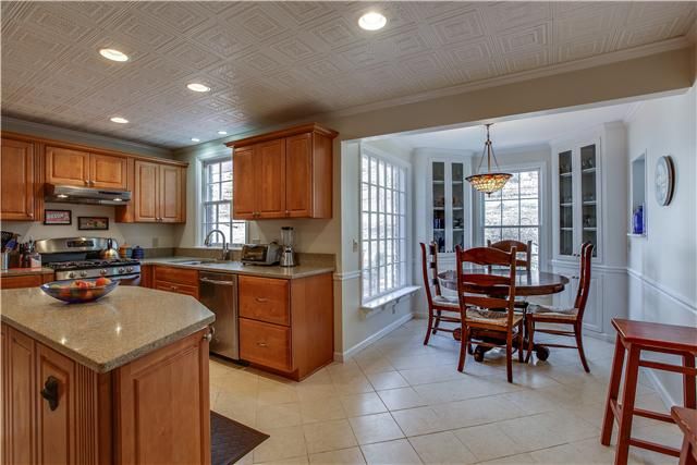 612 Bois Darc Ln, Franklin, TN 37069