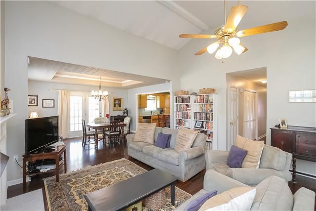 2360 Pleasant View Rd, Pleasant View, TN 37146