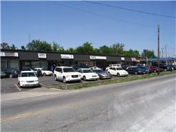 123 Ewing Dr, Nashville, TN 37207