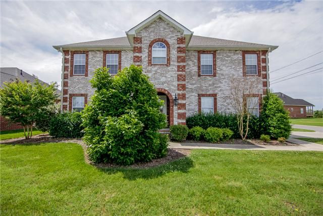 553 Callie Ave, Gallatin, TN 37066
