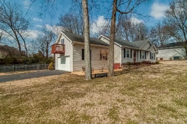 2785 Jacob Dr, Thompsons Station, TN 37179