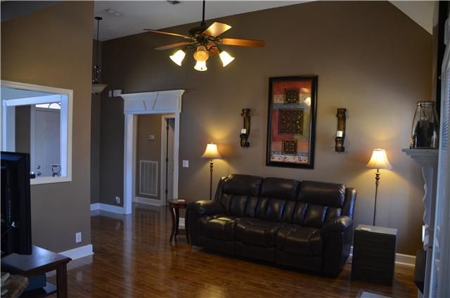 3320 Shade Ct, Murfreesboro, TN 37127