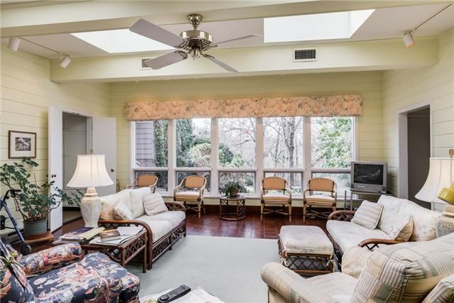 2710 Hemingway Dr, Nashville, TN 37215